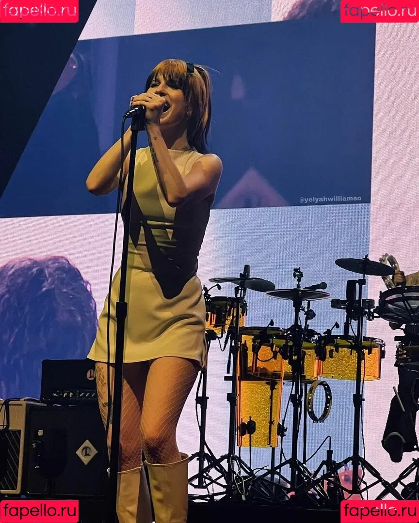 Hayley Williams Onlyfans Photo Gallery 