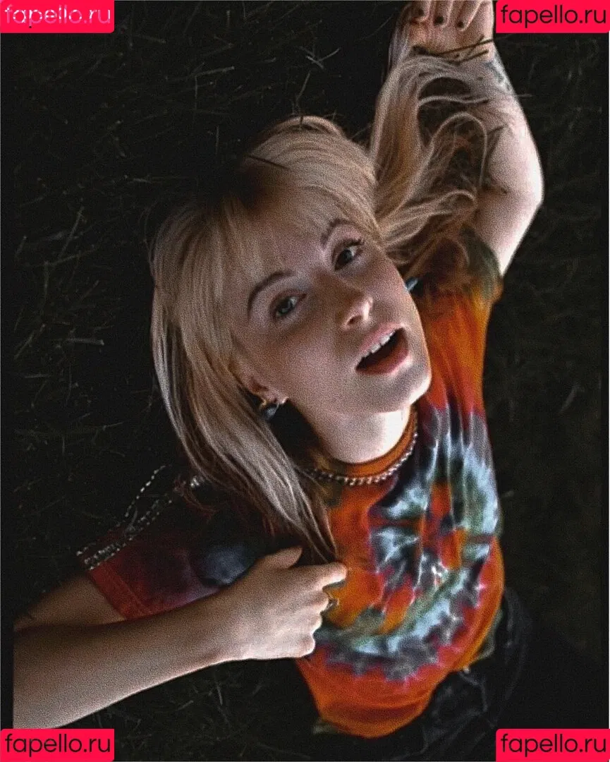 Hayley Williams Onlyfans Photo Gallery 