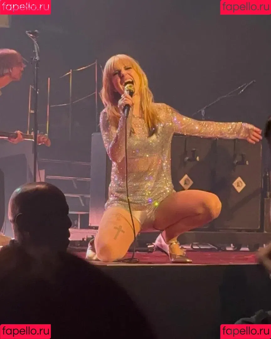 Hayley Williams Onlyfans Photo Gallery 