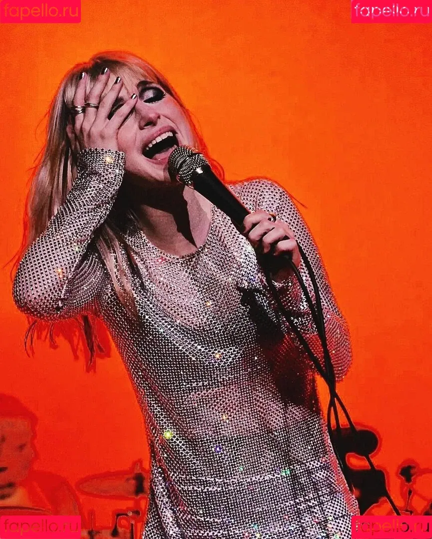 Hayley Williams Onlyfans Photo Gallery 