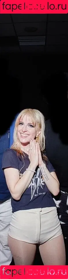 Hayley Williams Onlyfans Photo Gallery 