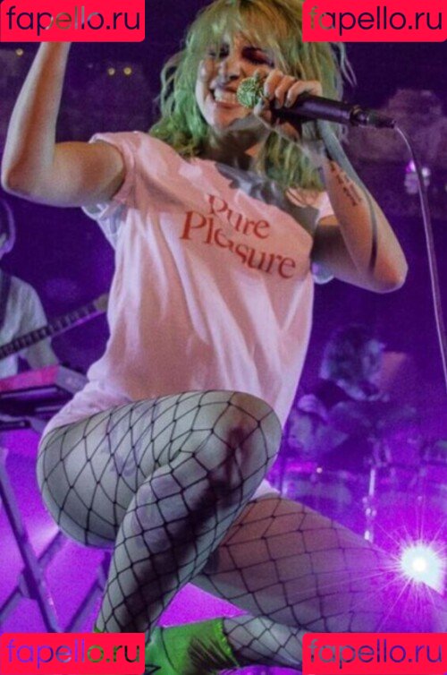 Hayley Williams Onlyfans Photo Gallery 