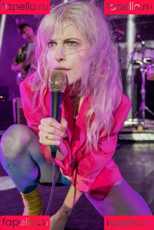 Hayley Williams Onlyfans Photo Gallery 