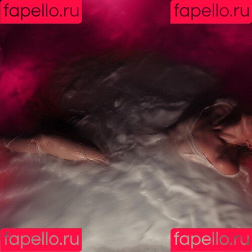 Hayley Williams Onlyfans Photo Gallery 