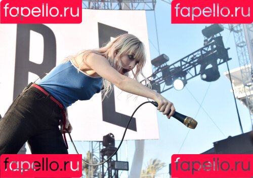 Hayley Williams Onlyfans Photo Gallery 