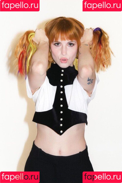 Hayley Williams Onlyfans Photo Gallery 