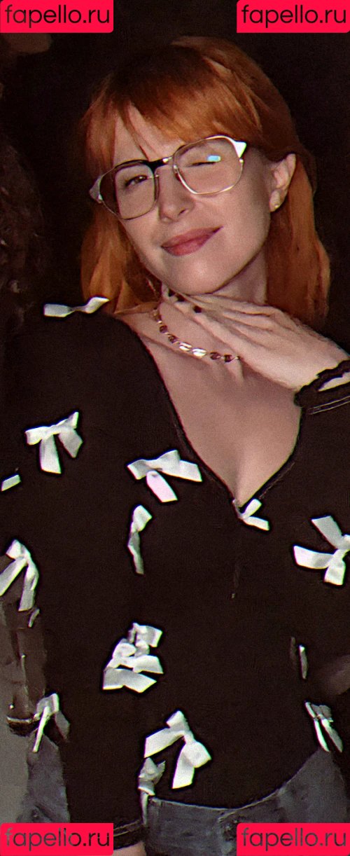 Hayley Williams Onlyfans Photo Gallery 