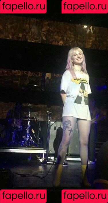 Hayley Williams Onlyfans Photo Gallery 