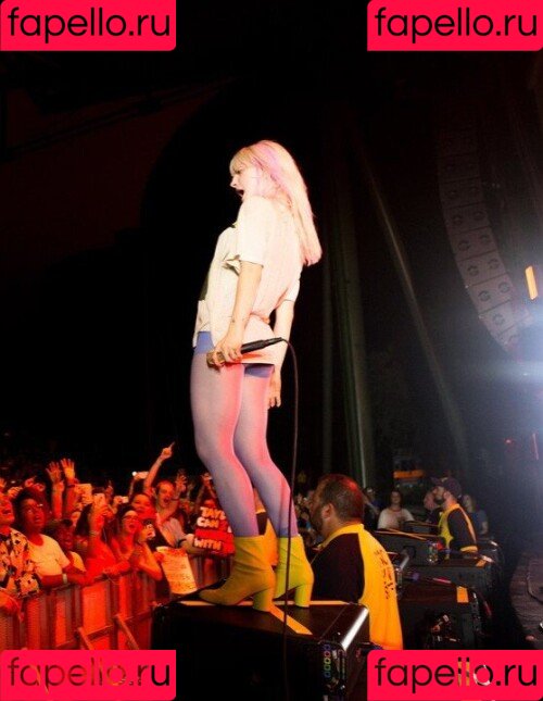 Hayley Williams Onlyfans Photo Gallery 