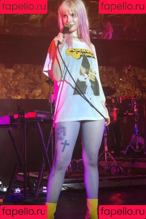 Hayley Williams Onlyfans Photo Gallery 