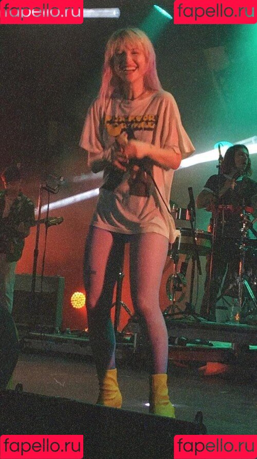 Hayley Williams Onlyfans Photo Gallery 