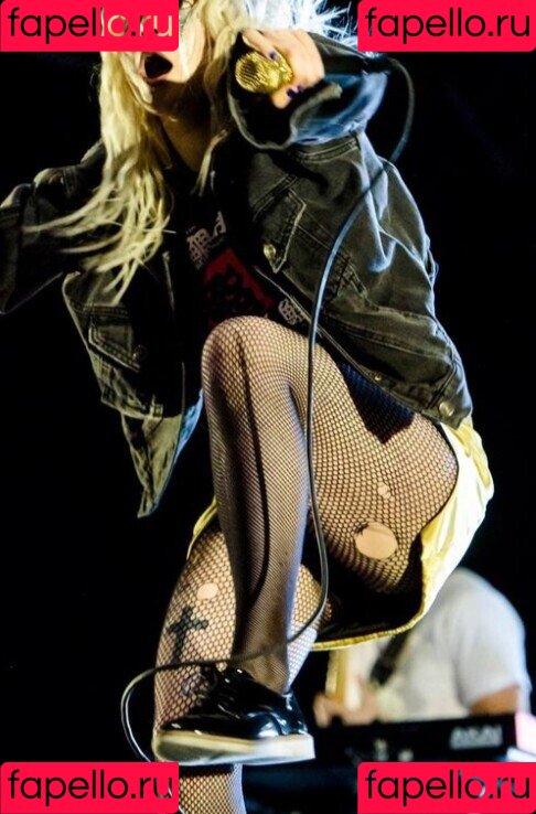 Hayley Williams Onlyfans Photo Gallery 