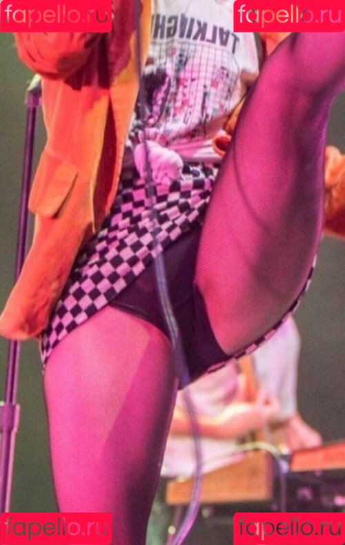 Hayley Williams Onlyfans Photo Gallery 