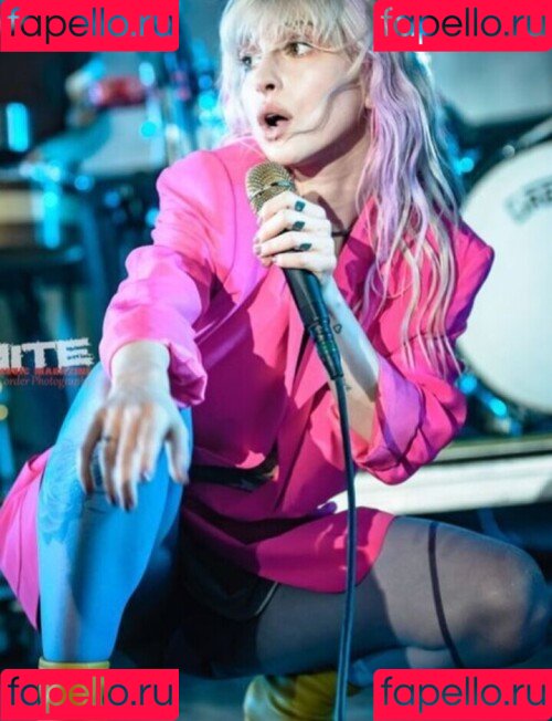 Hayley Williams Onlyfans Photo Gallery 