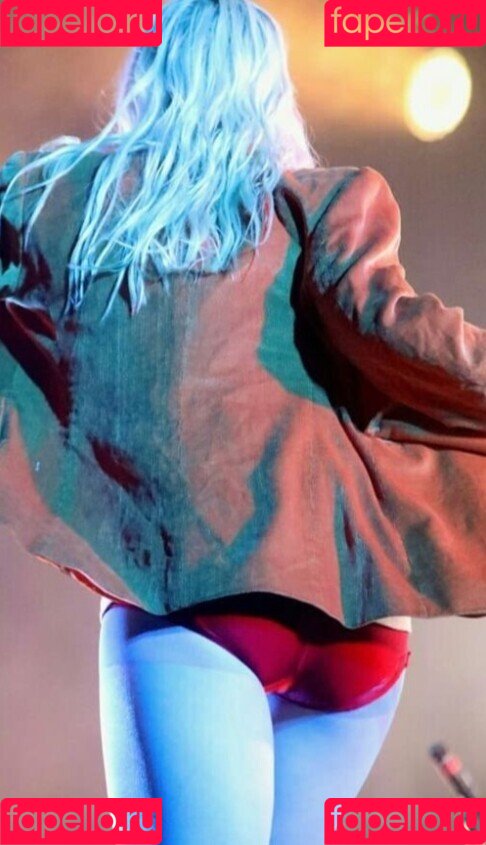 Hayley Williams Onlyfans Photo Gallery 