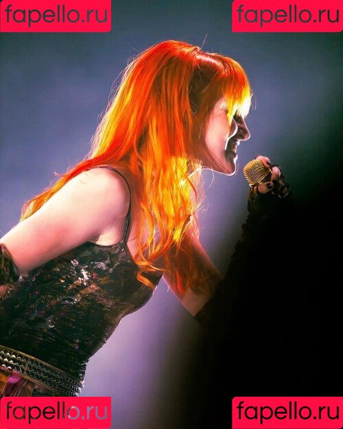 Hayley Williams Onlyfans Photo Gallery 