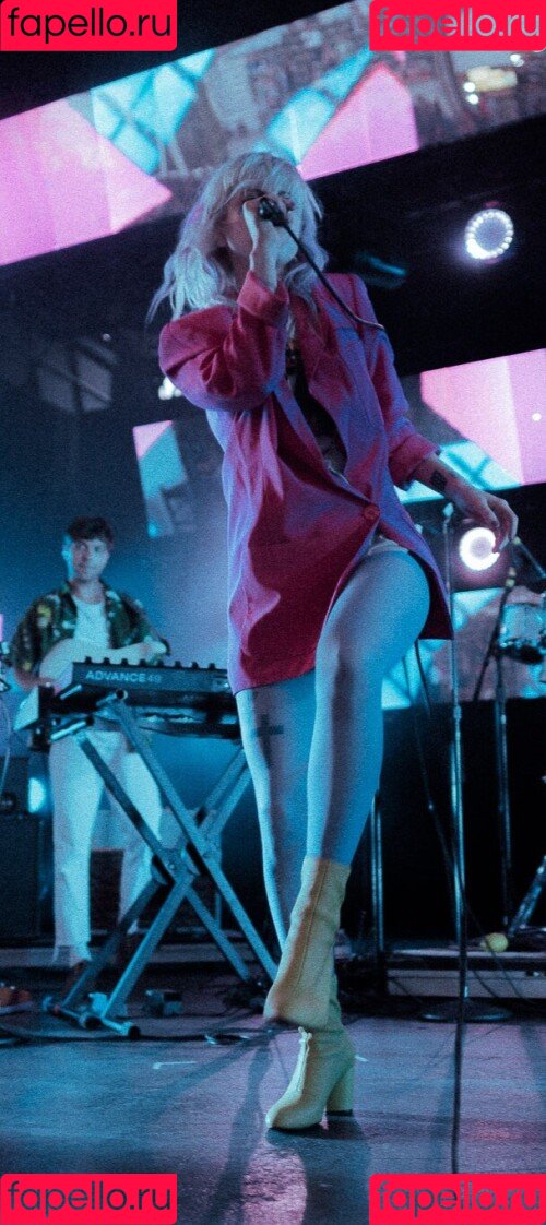 Hayley Williams Onlyfans Photo Gallery 