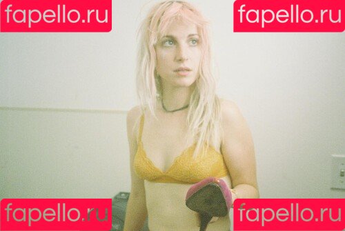 Hayley Williams Onlyfans Photo Gallery 