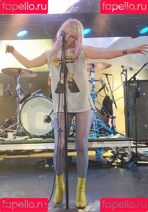 Hayley Williams Onlyfans Photo Gallery 