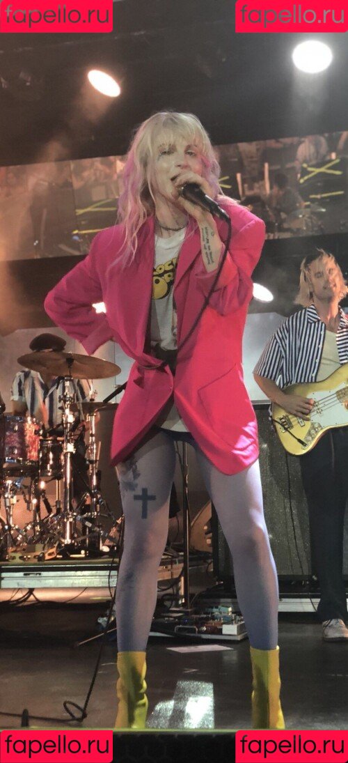 Hayley Williams Onlyfans Photo Gallery 