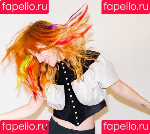 Hayley Williams Onlyfans Photo Gallery 