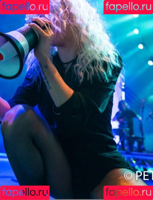 Hayley Williams Onlyfans Photo Gallery 