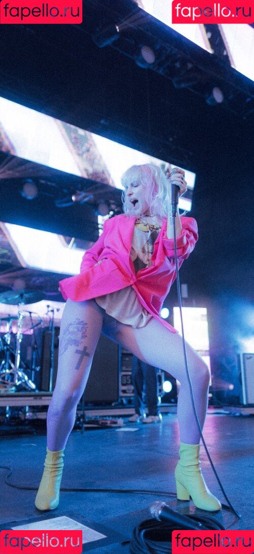 Hayley Williams Onlyfans Photo Gallery 