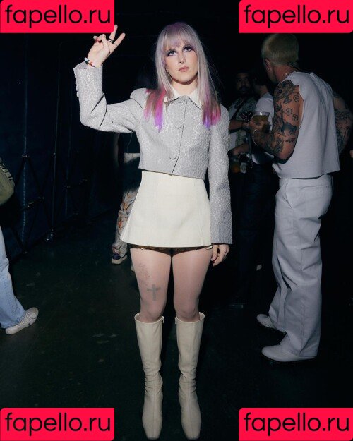 Hayley Williams Onlyfans Photo Gallery 