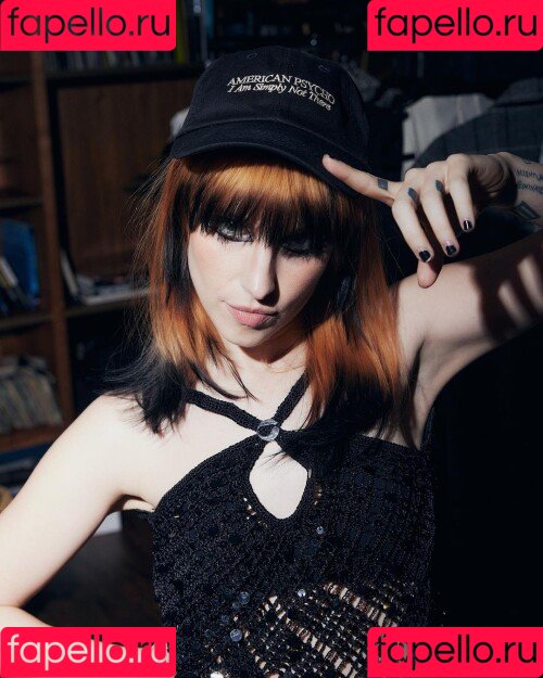 Hayley Williams Onlyfans Photo Gallery 