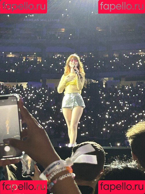 Hayley Williams Onlyfans Photo Gallery 