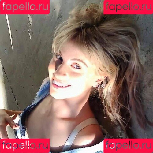 Hayley Williams Onlyfans Photo Gallery 