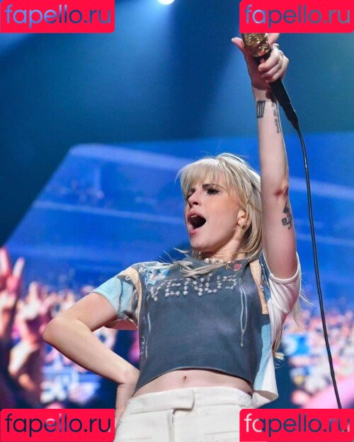Hayley Williams Onlyfans Photo Gallery 
