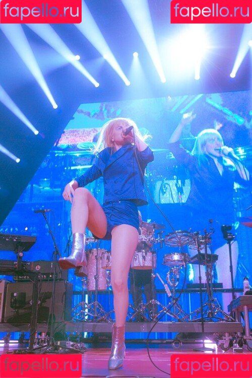 Hayley Williams Onlyfans Photo Gallery 