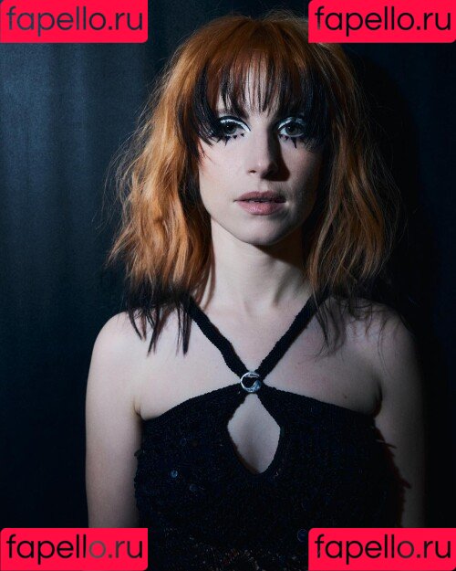 Hayley Williams Onlyfans Photo Gallery 