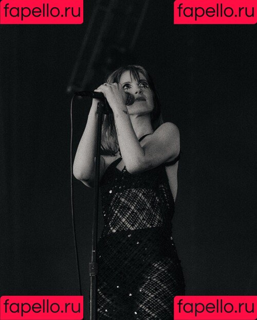 Hayley Williams Onlyfans Photo Gallery 