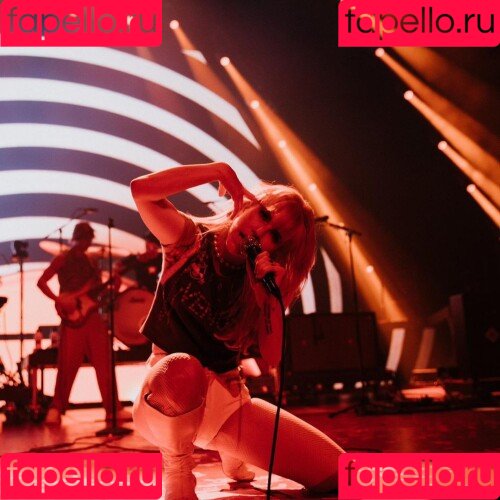 Hayley Williams Onlyfans Photo Gallery 