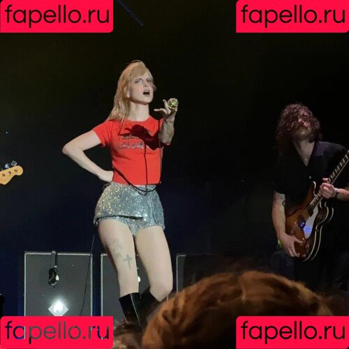 Hayley Williams Onlyfans Photo Gallery 