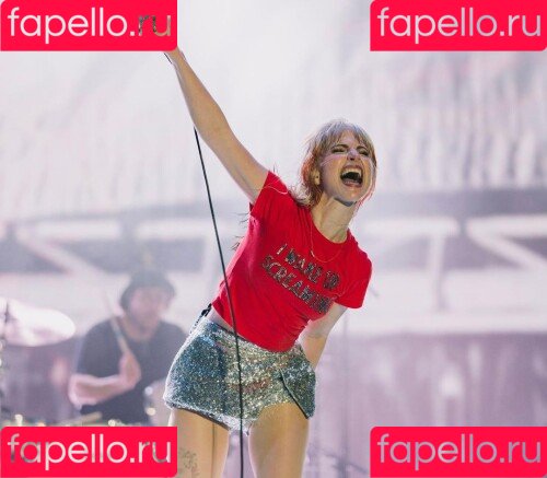 Hayley Williams Onlyfans Photo Gallery 