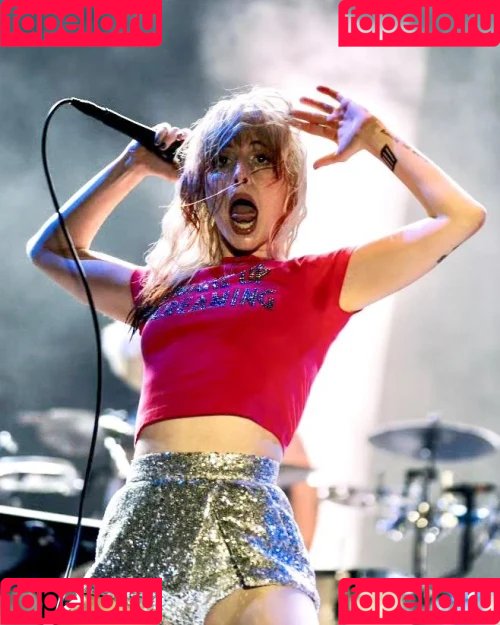 Hayley Williams Onlyfans Photo Gallery 