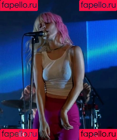 Hayley Williams Onlyfans Photo Gallery 