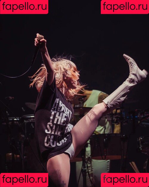 Hayley Williams Onlyfans Photo Gallery 