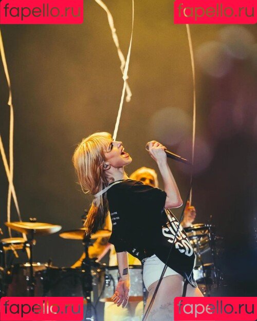 Hayley Williams Onlyfans Photo Gallery 