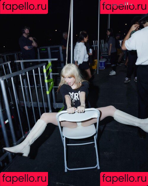 Hayley Williams Onlyfans Photo Gallery 