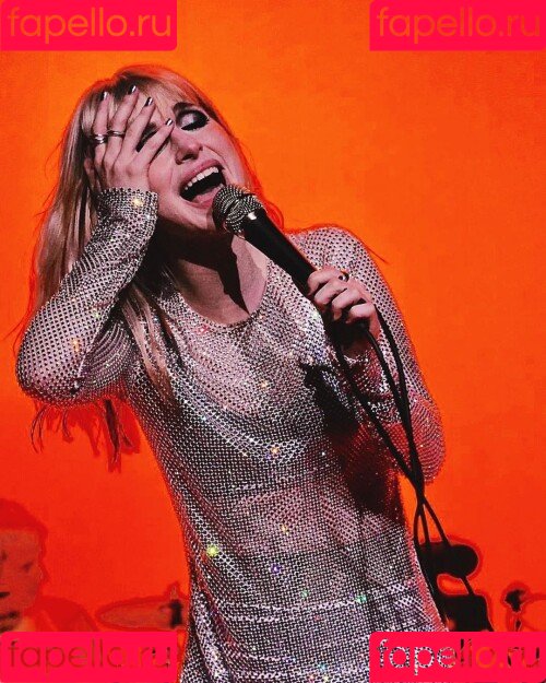 Hayley Williams Onlyfans Photo Gallery 