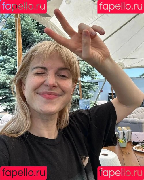 Hayley Williams Onlyfans Photo Gallery 