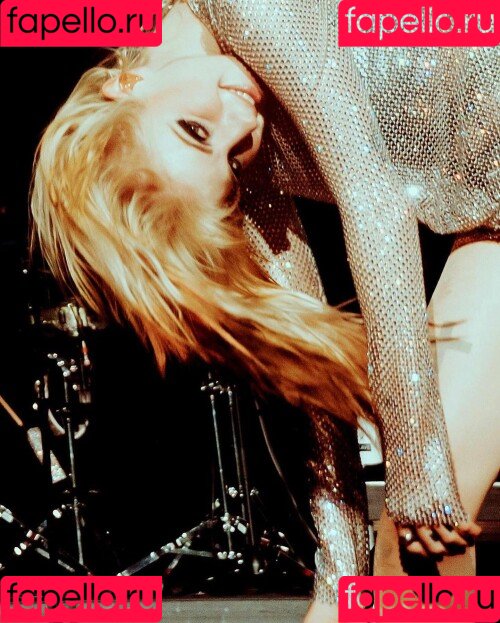 Hayley Williams Onlyfans Photo Gallery 