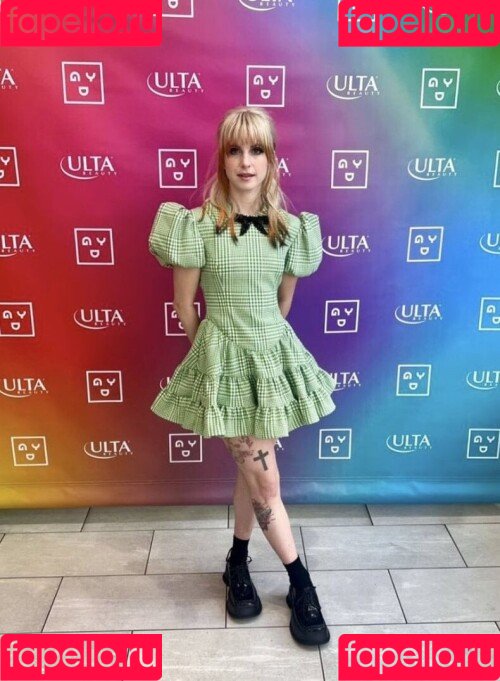 Hayley Williams Onlyfans Photo Gallery 