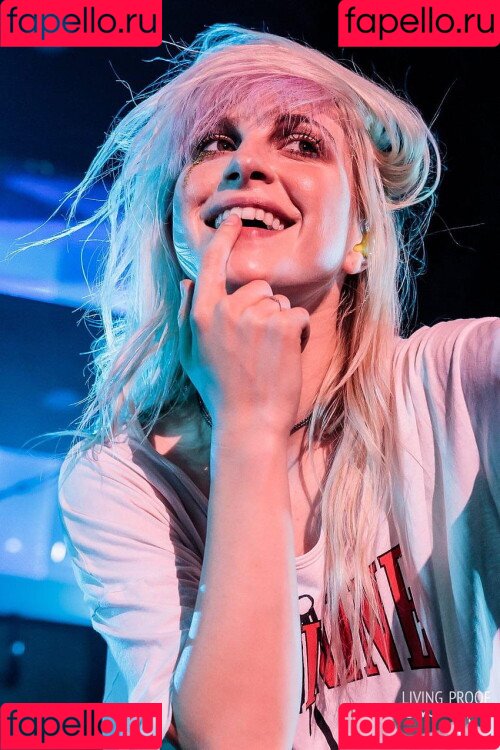 Hayley Williams Onlyfans Photo Gallery 