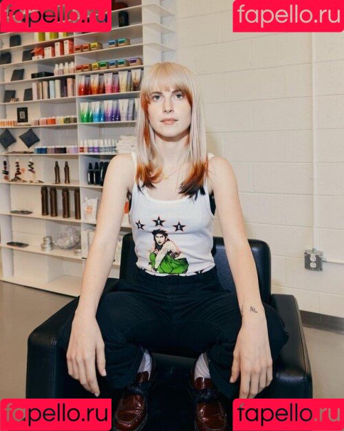 Hayley Williams Onlyfans Photo Gallery 