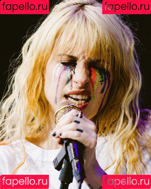 Hayley Williams Onlyfans Photo Gallery 